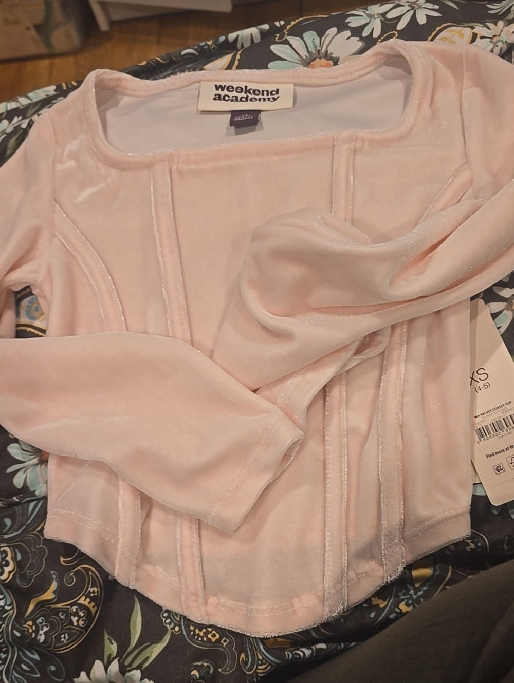 ❤️10/$40 Weekend Academy Pink Velvet Corset-Style Top